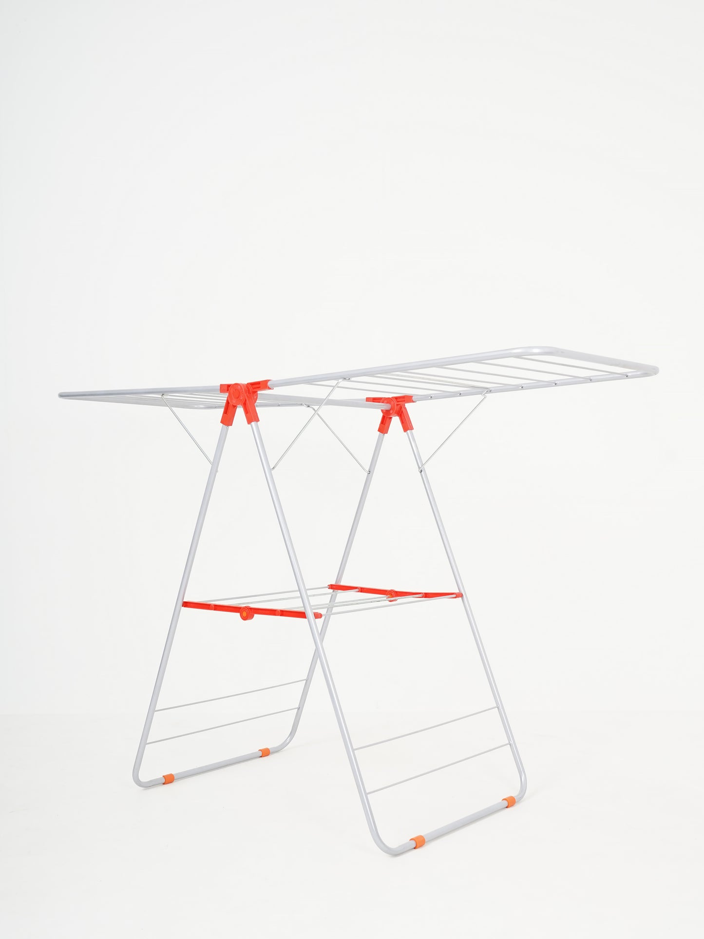 Foldable Clothes Drying Stand – Lightweight, space-saving, and ideal for indoor or outdoor use.