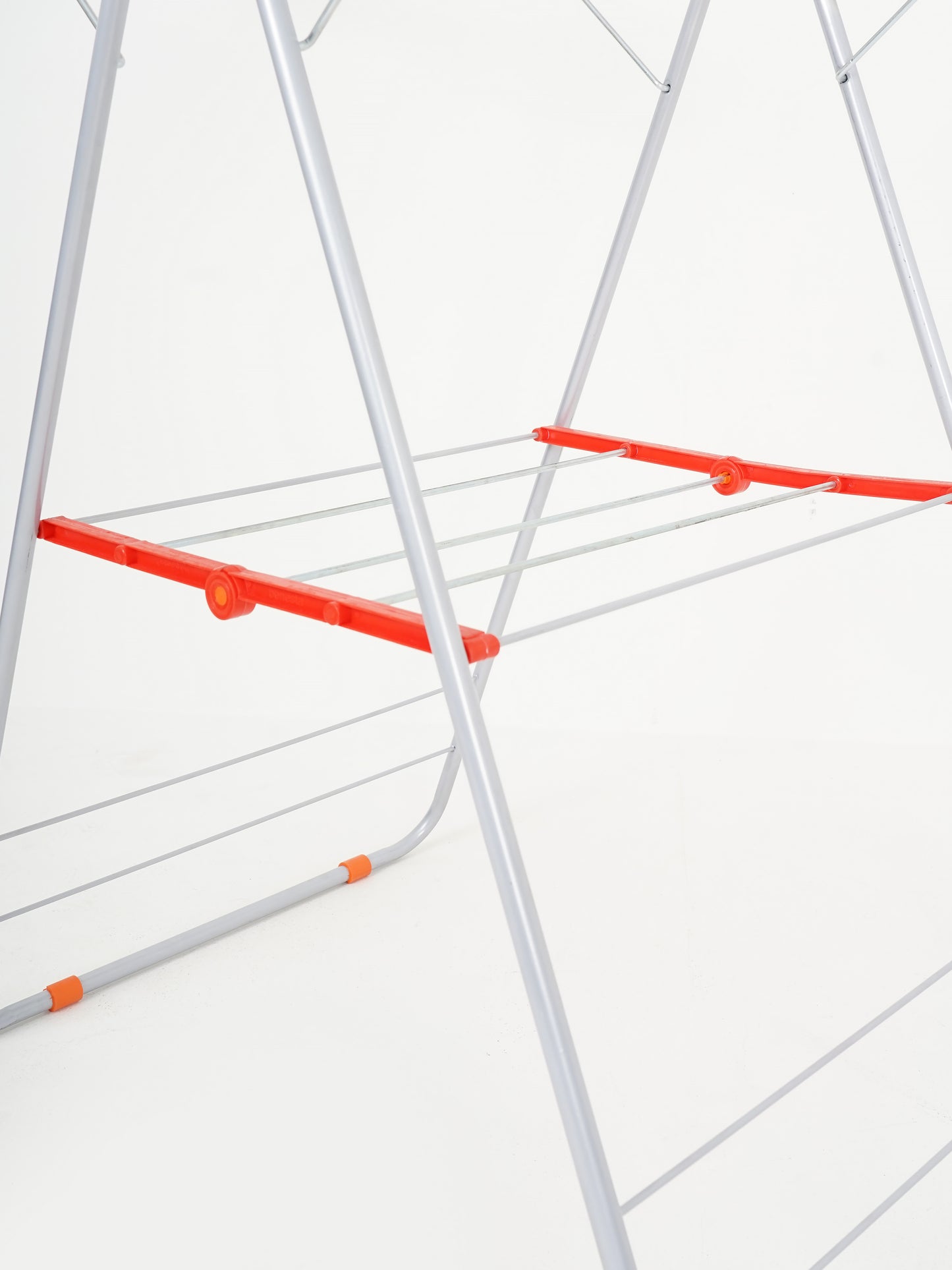 Foldable Clothes Drying Stand – Lightweight, space-saving, and ideal for indoor or outdoor use.