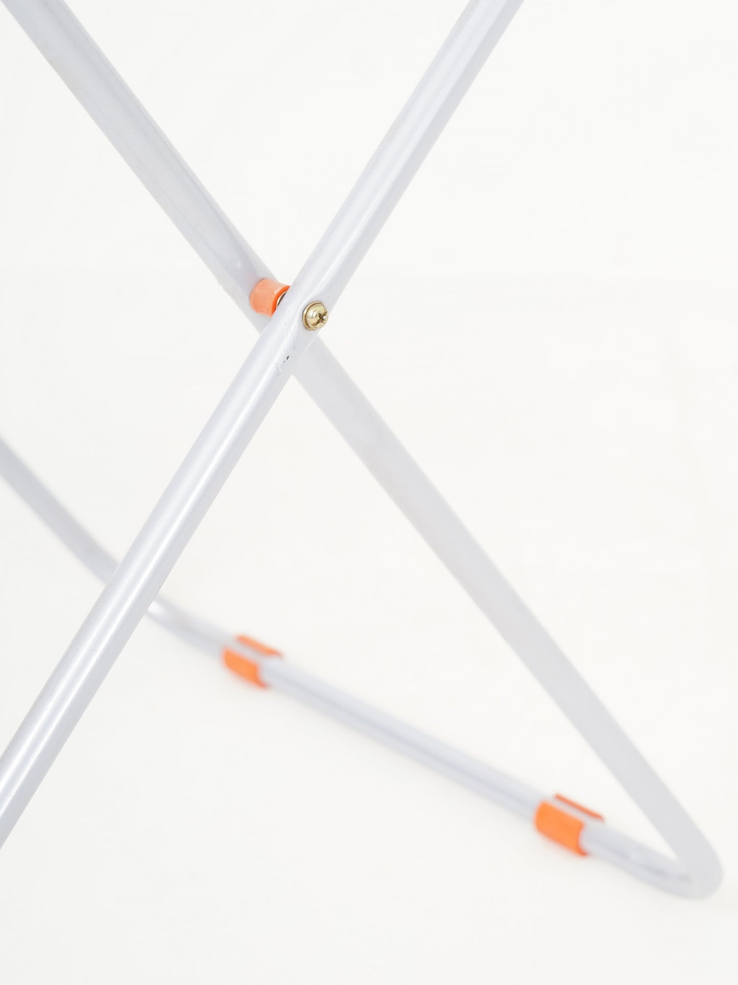 Foldable Clothes Drying Stand – Lightweight, space-saving, and ideal for indoor or outdoor use.